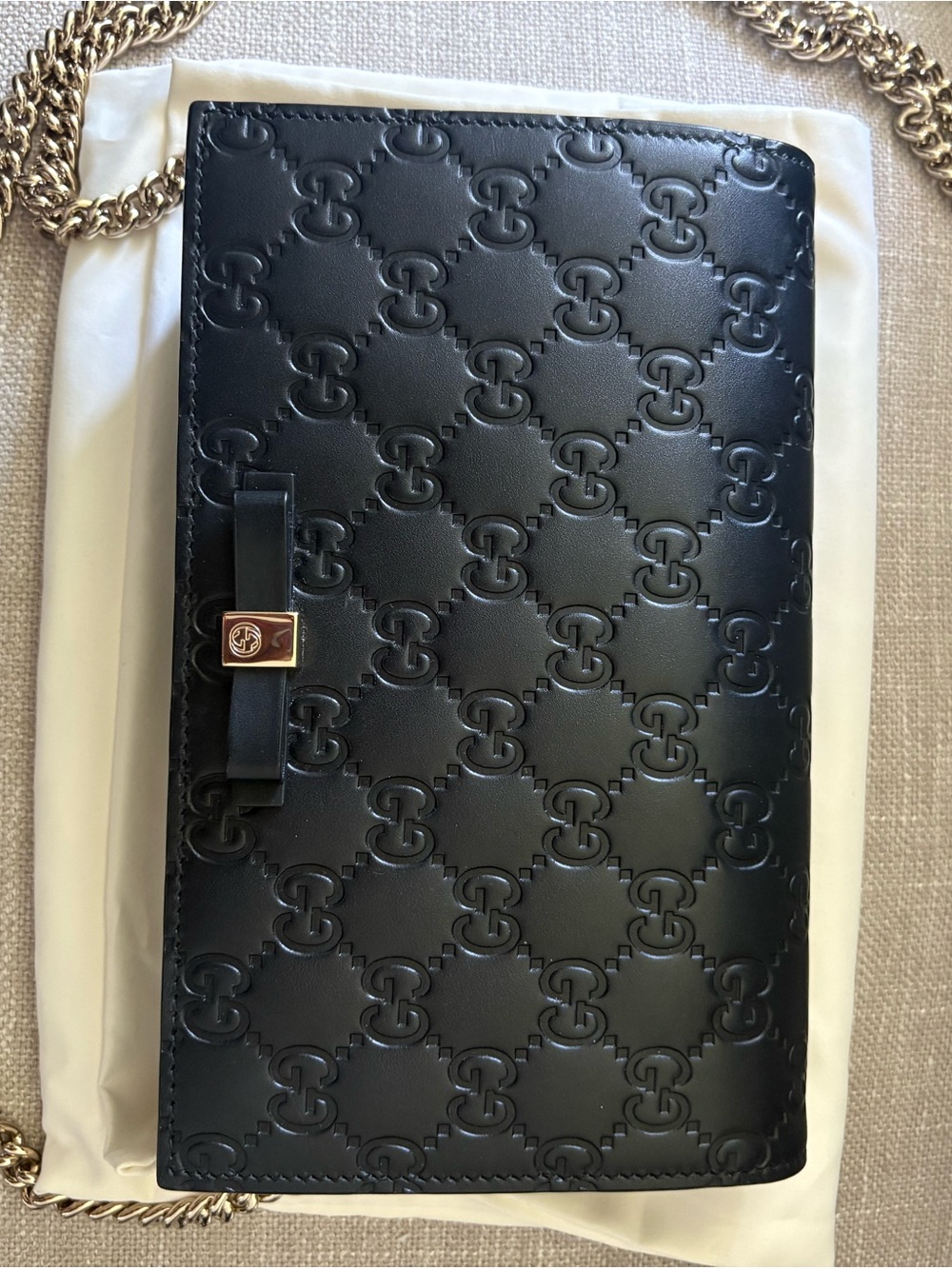 Gucci Black Embossed Leather Chain Crossbody - Picture 4 of 14